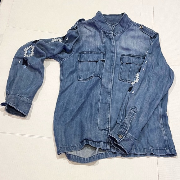 Rails Embroidered Smith Denim Shacket - Picture 4 of 10